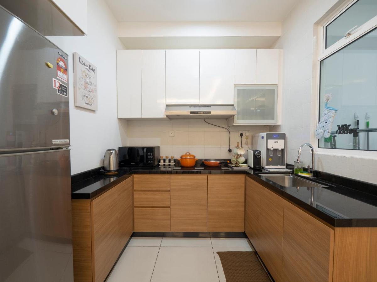 Seaview Condo Near Rf Mall, Food Court & Free Netflix Johor Bahru Ngoại thất bức ảnh