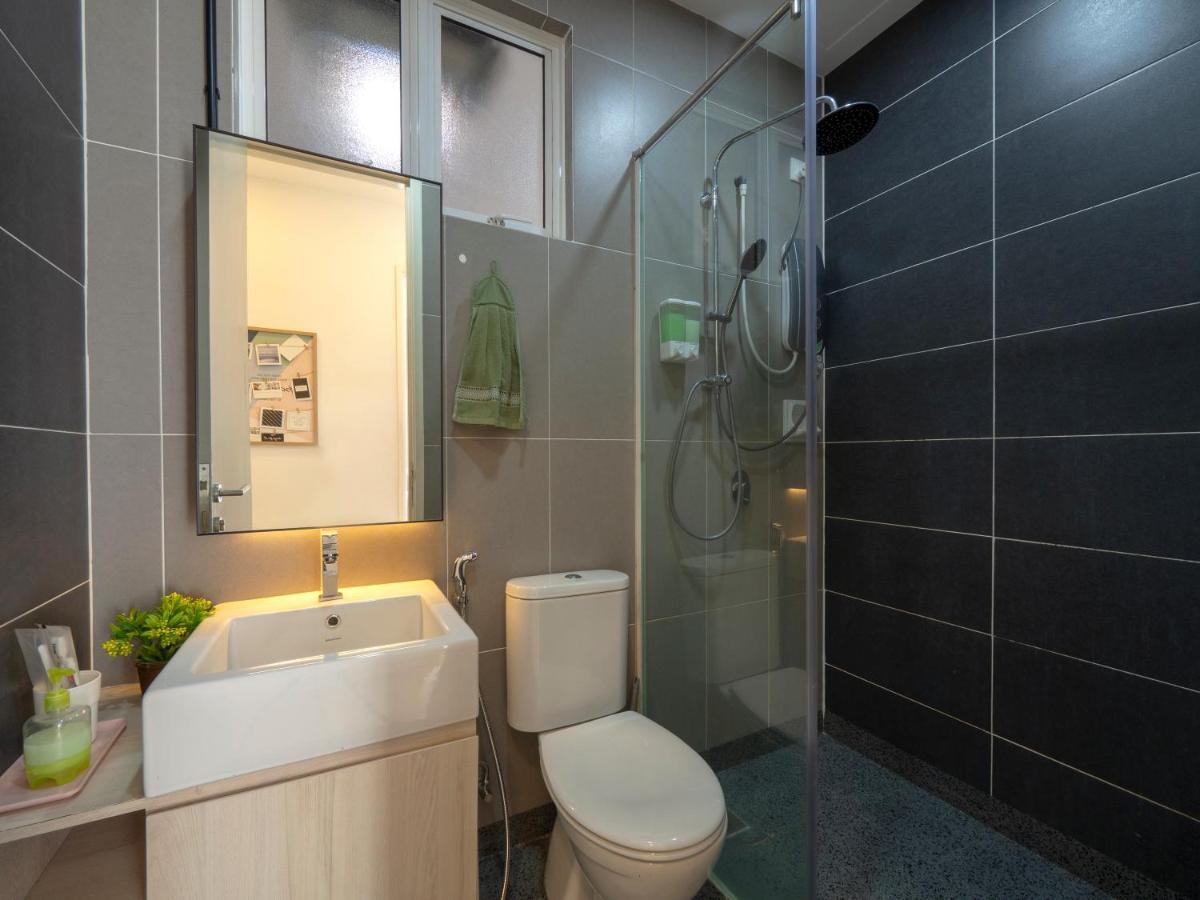 Seaview Condo Near Rf Mall, Food Court & Free Netflix Johor Bahru Ngoại thất bức ảnh